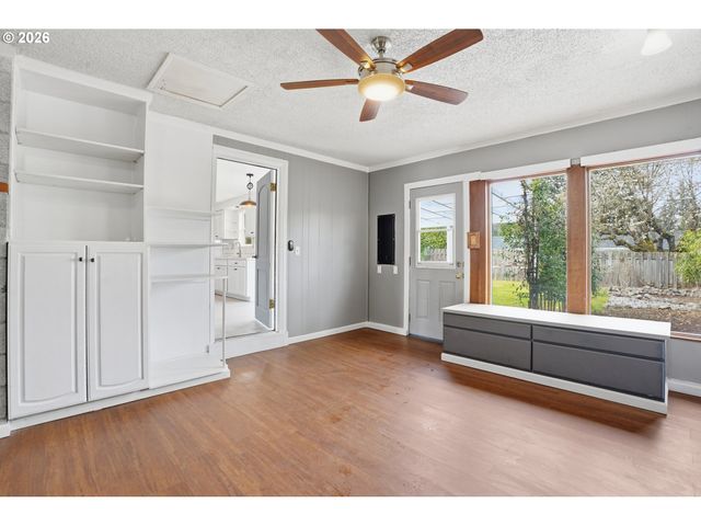 12306 Se 1ST St, Vancouver, WA 98660