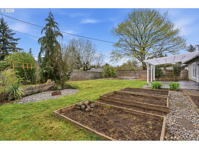 12306 Se 1ST St, Vancouver, WA 98660