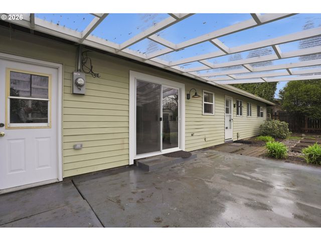 12306 Se 1ST St, Vancouver, WA 98660