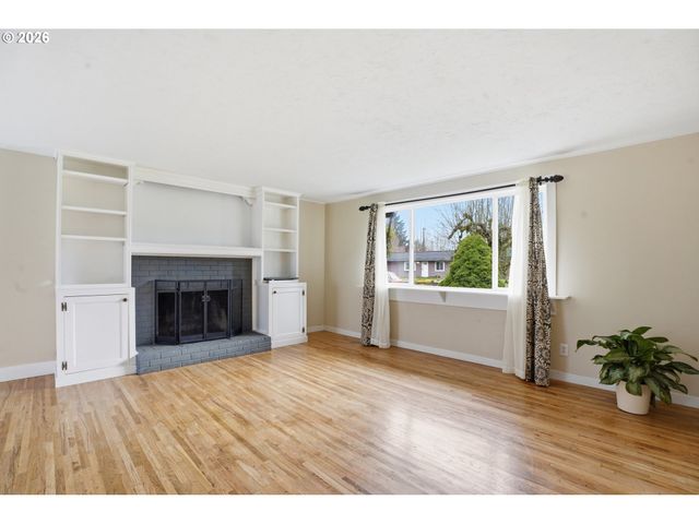 12306 Se 1ST St, Vancouver, WA 98660