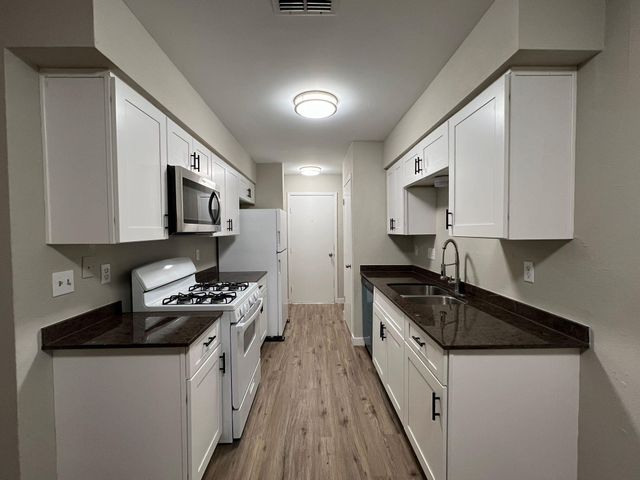 5004 Mashie CV B, Austin, TX 78744