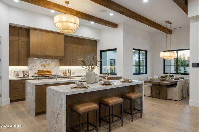 6821 E VALLEY VISTA Lane, Paradise Valley, AZ 85253