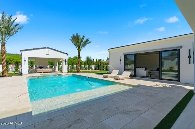 6821 E VALLEY VISTA Lane, Paradise Valley, AZ 85253