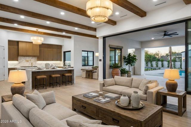 6821 E VALLEY VISTA Lane, Paradise Valley, AZ 85253