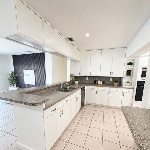 10730 SW 52nd Terrace, Miami, FL 33165