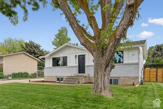 2753 W 1700 N, Clinton, UT 84015