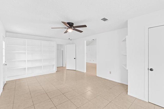 10102 Valley Breeze Drive, Houston, TX 77078
