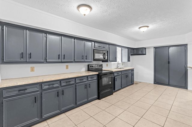 10102 Valley Breeze Drive, Houston, TX 77078