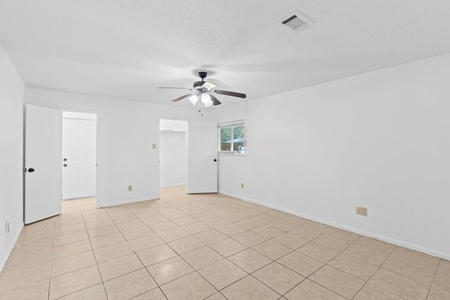 10102 Valley Breeze Drive, Houston, TX 77078