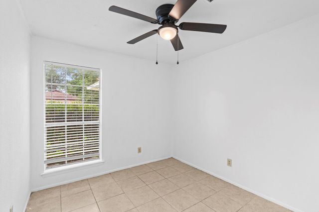10102 Valley Breeze Drive, Houston, TX 77078
