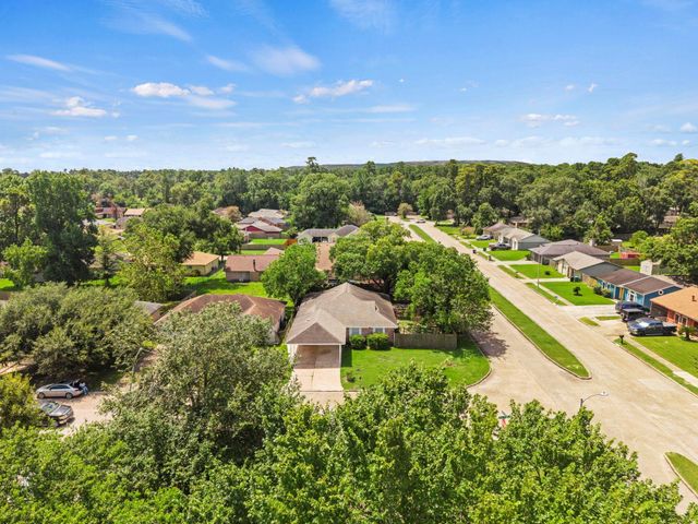 10102 Valley Breeze Drive, Houston, TX 77078