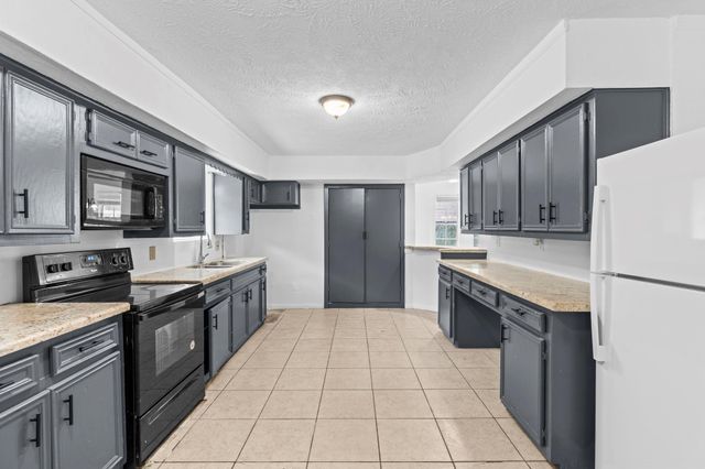 10102 Valley Breeze Drive, Houston, TX 77078