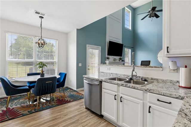 5076 Huntcrest Drive SW, Mableton, GA 30126