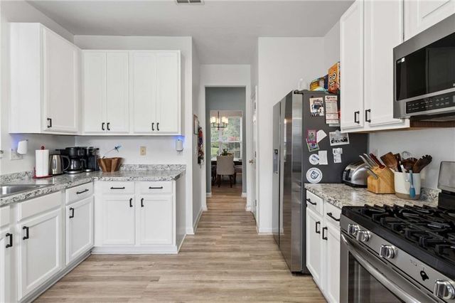 5076 Huntcrest Drive SW, Mableton, GA 30126