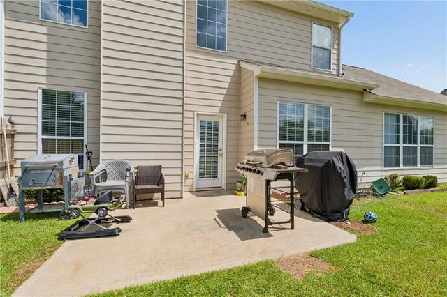 5076 Huntcrest Drive SW, Mableton, GA 30126