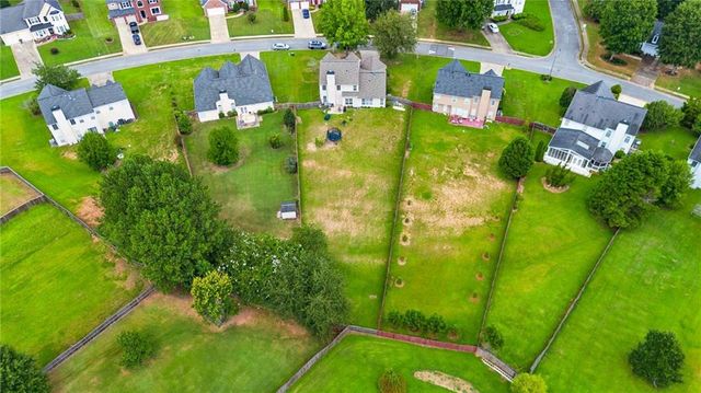5076 Huntcrest Drive SW, Mableton, GA 30126