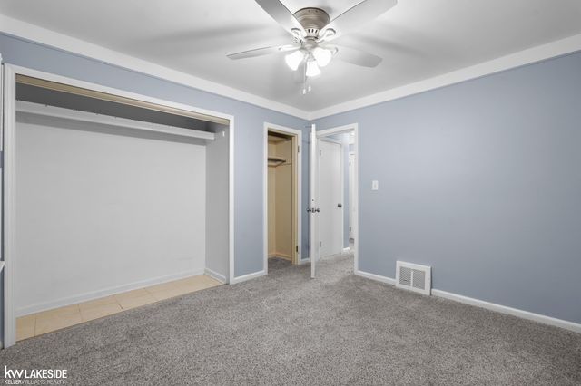 21215 E 11 Mile Road, St Clair Shores, MI 48081