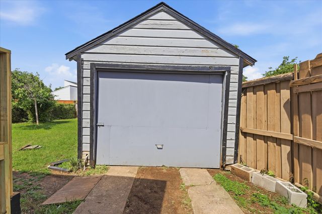 6807 Prosper Street, Dallas, TX 75209