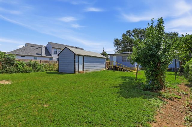6807 Prosper Street, Dallas, TX 75209
