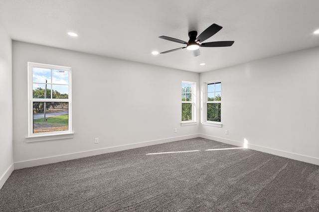 121 Jim Walter Drive, Runaway Bay, TX 76426