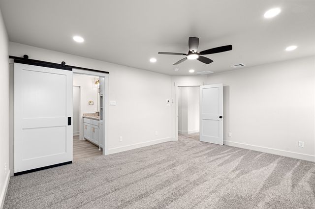 121 Jim Walter Drive, Runaway Bay, TX 76426