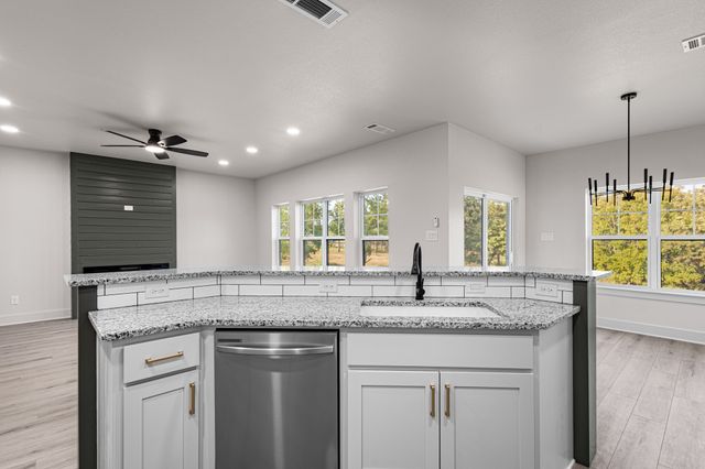 121 Jim Walter Drive, Runaway Bay, TX 76426