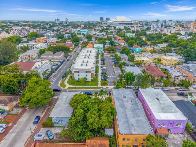 1568 SW 5th St, Miami, FL 33135