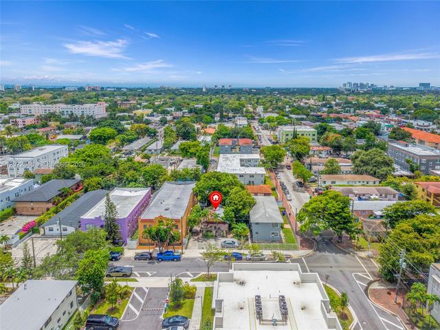1568 SW 5th St, Miami, FL 33135