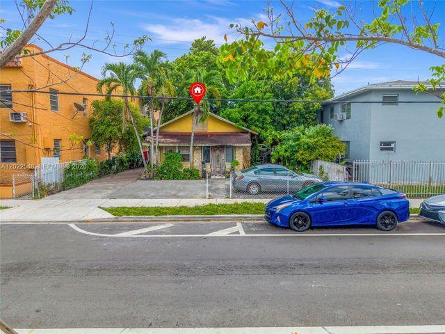 1568 SW 5th St, Miami, FL 33135