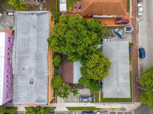 1568 SW 5th St, Miami, FL 33135