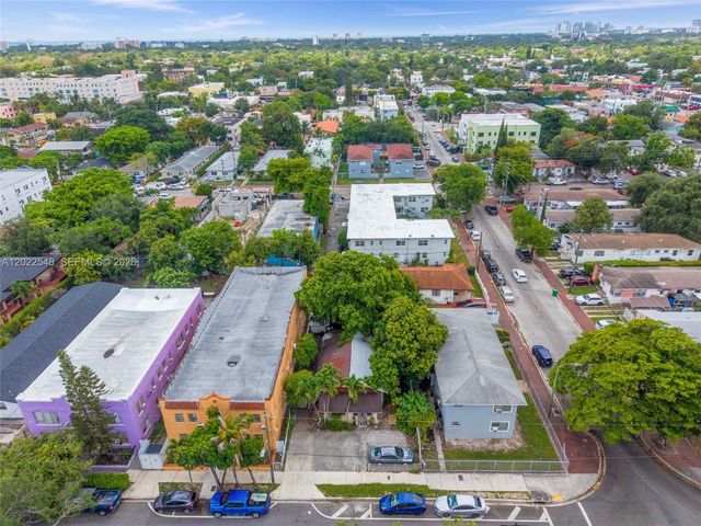 1568 SW 5th St, Miami, FL 33135