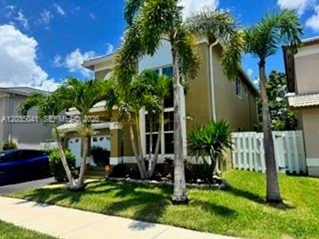 4441 NW 55th Dr, Coconut Creek, FL 33073