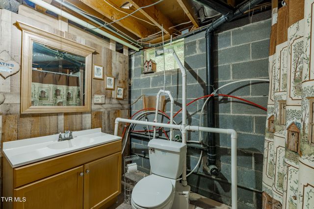 314 Woodvale Road, Blountville, TN 37617