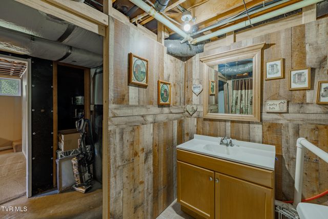 314 Woodvale Road, Blountville, TN 37617