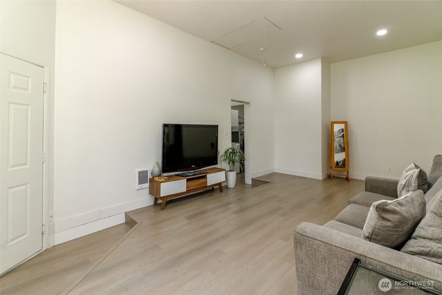 12524 Bingham Avenue E, Tacoma, WA 98446
