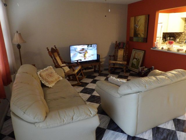 195 Fanshaw Way E 195, Boca Raton, FL 33434