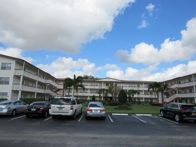 195 Fanshaw Way E 195, Boca Raton, FL 33434