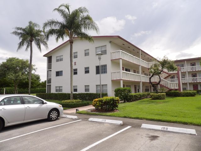 195 Fanshaw Way E 195, Boca Raton, FL 33434