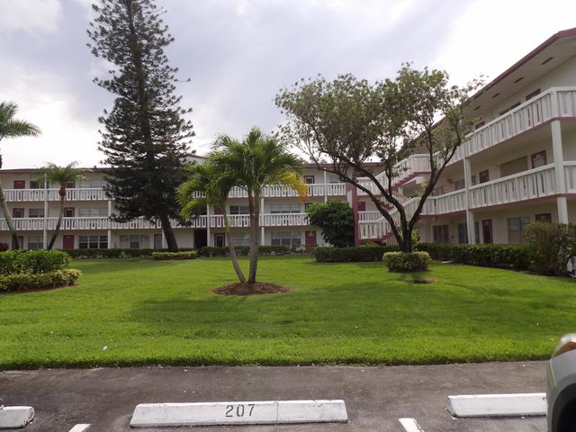 195 Fanshaw Way E 195, Boca Raton, FL 33434