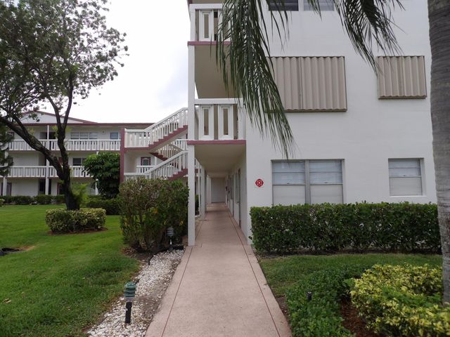 195 Fanshaw Way E 195, Boca Raton, FL 33434