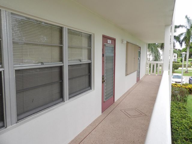 195 Fanshaw Way E 195, Boca Raton, FL 33434