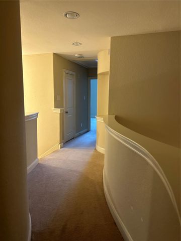 5151 Oasis Park Lane, Houston, TX 77021