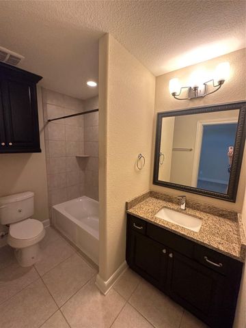 5151 Oasis Park Lane, Houston, TX 77021