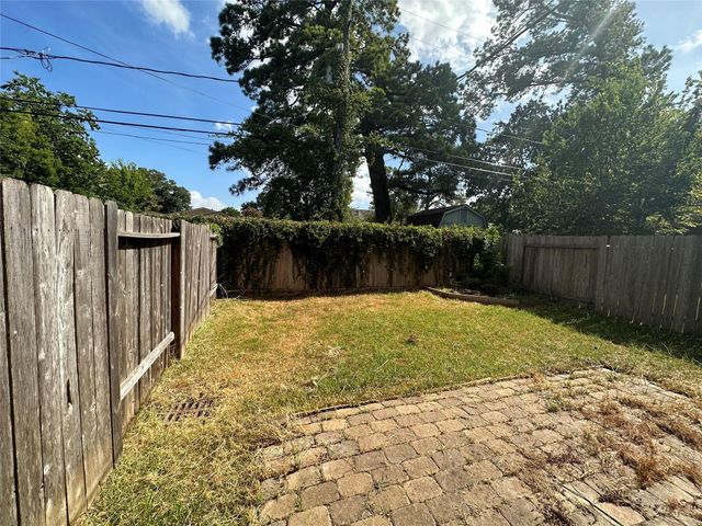 5151 Oasis Park Lane, Houston, TX 77021