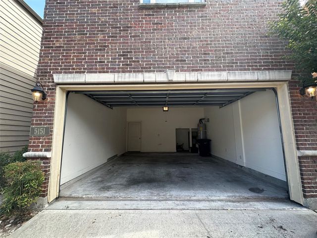 5151 Oasis Park Lane, Houston, TX 77021