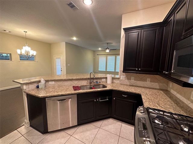 5151 Oasis Park Lane, Houston, TX 77021