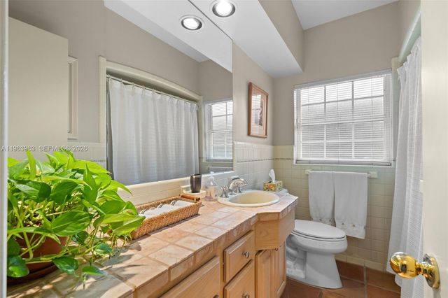 1255 Algardi Avenue, Coral Gables, FL 33146