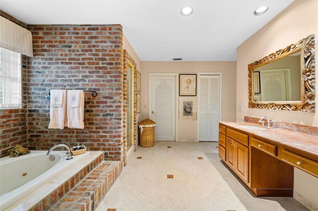 1255 Algardi Avenue, Coral Gables, FL 33146