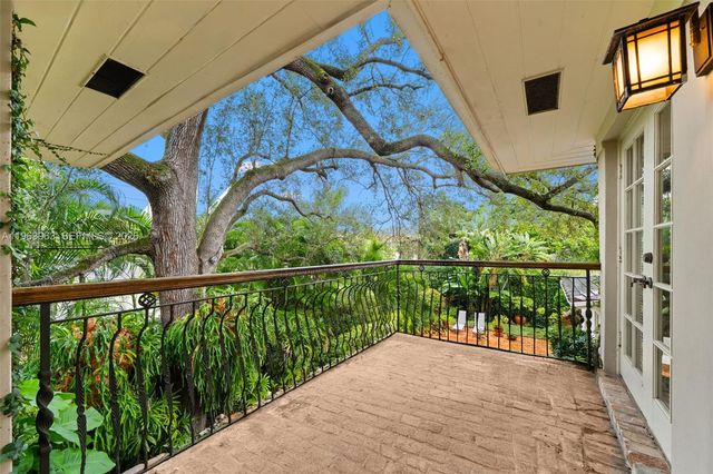 1255 Algardi Avenue, Coral Gables, FL 33146
