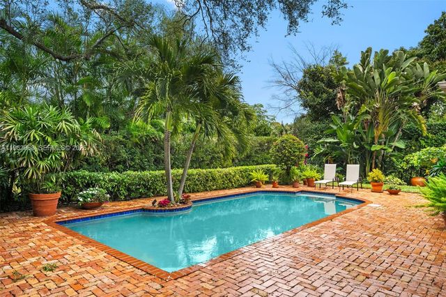 1255 Algardi Avenue, Coral Gables, FL 33146